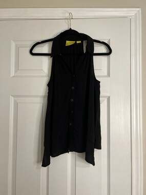Maeve Anthropologie Black Sleeveless Layered Hem Button Down Top Size 2